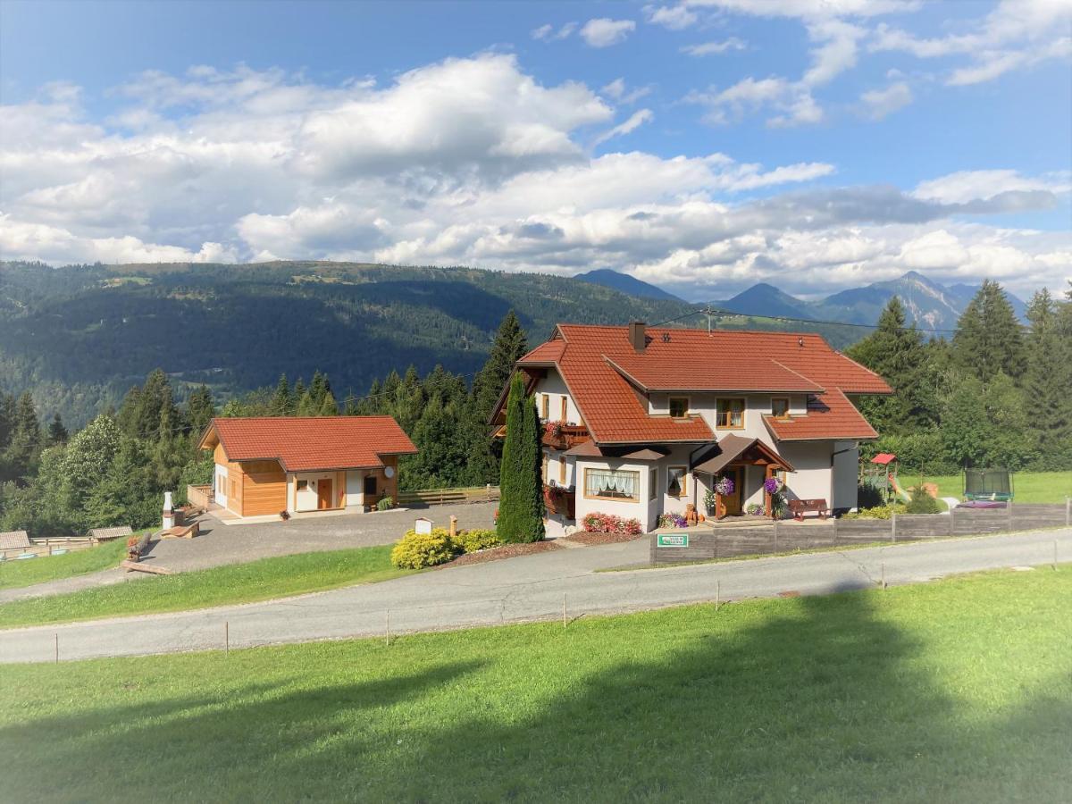 Chalets Und Apartments Hauserhof Nassfeld Schlanitzen Esterno foto