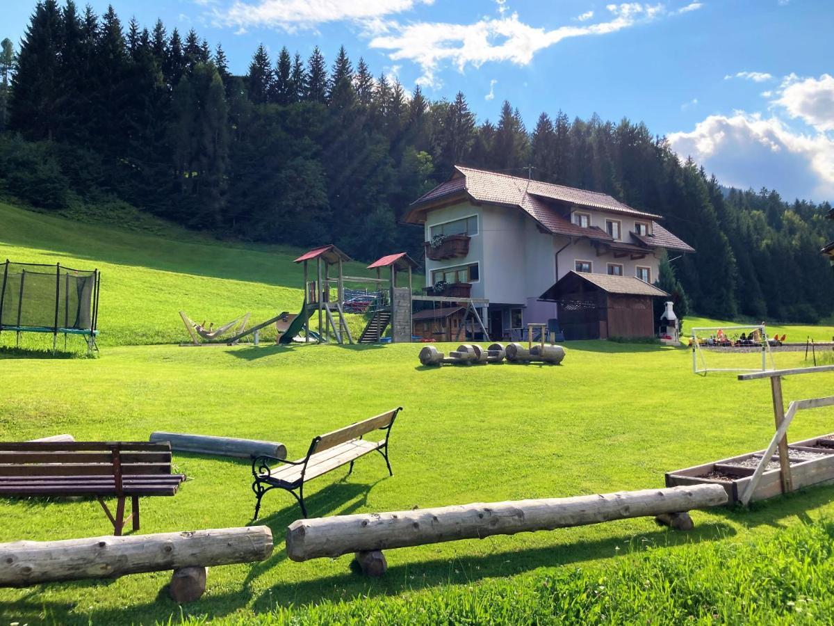 Chalets Und Apartments Hauserhof Nassfeld Schlanitzen Esterno foto