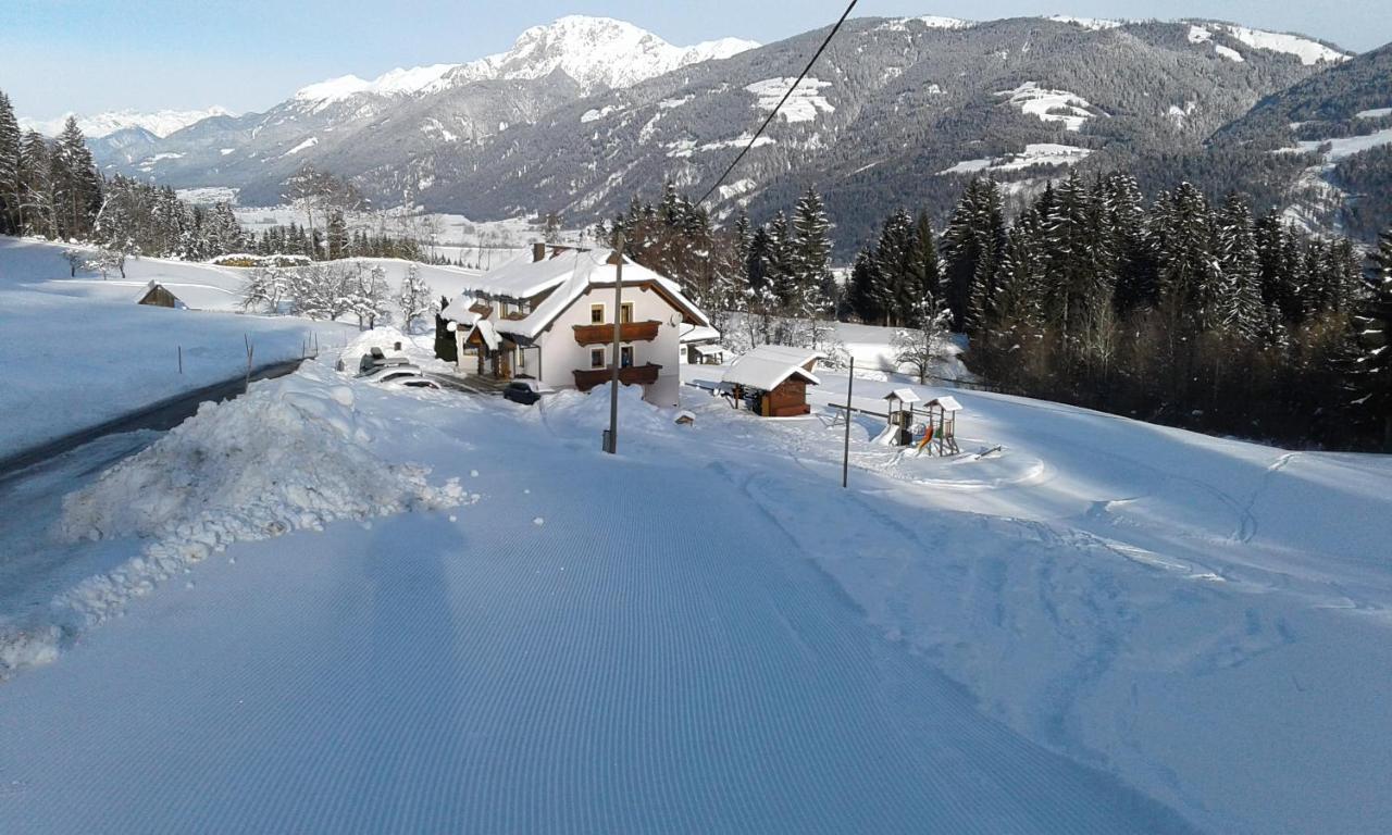 Chalets Und Apartments Hauserhof Nassfeld Schlanitzen Esterno foto