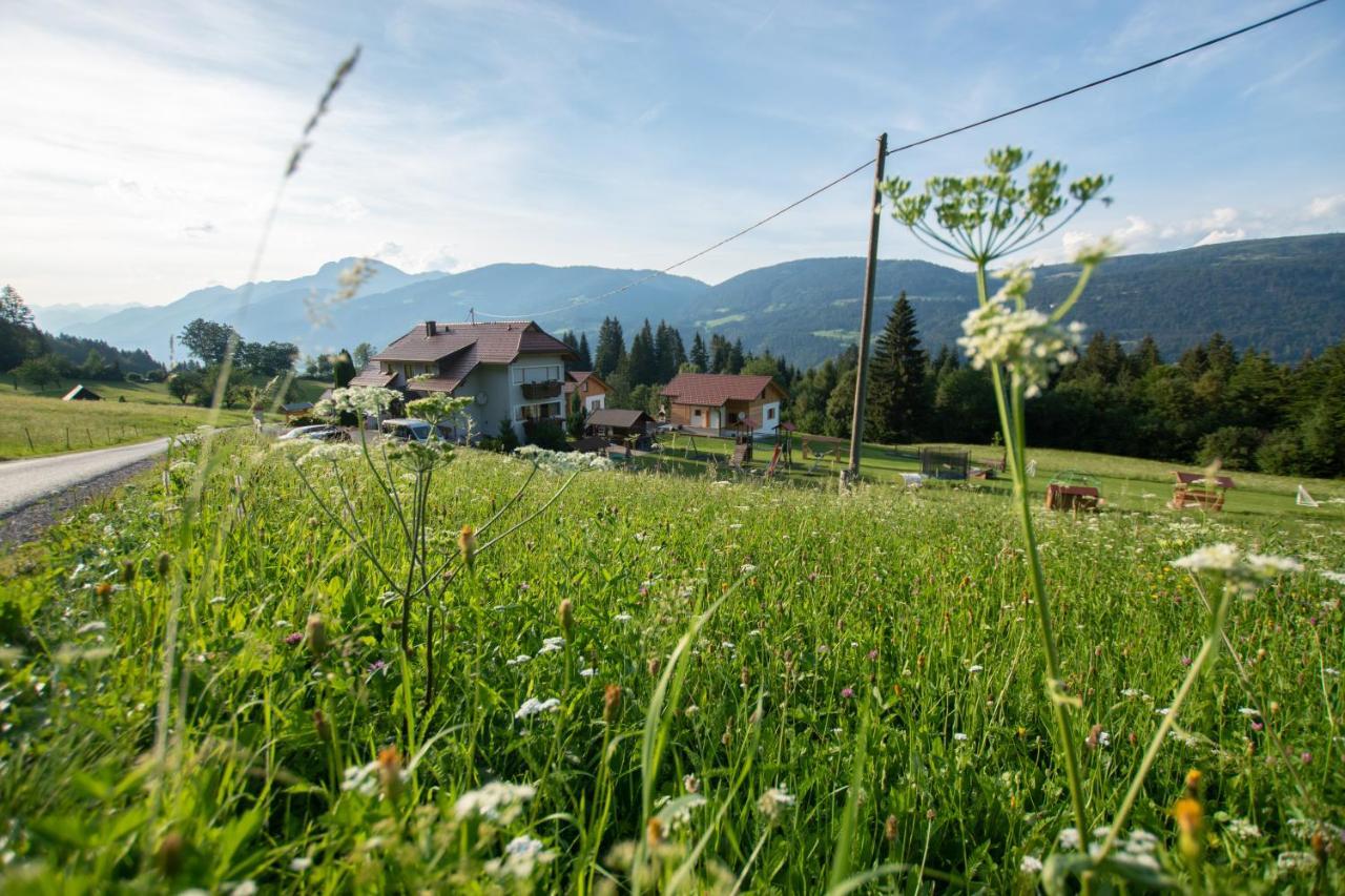 Chalets Und Apartments Hauserhof Nassfeld Schlanitzen Esterno foto